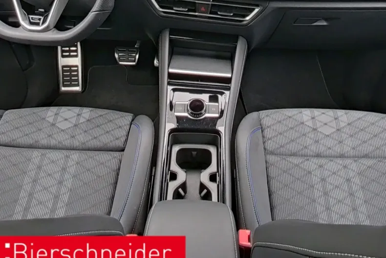 Volkswagen Tiguan din 2024 cu 20.340 km - oferta VOL108238 - foto 11