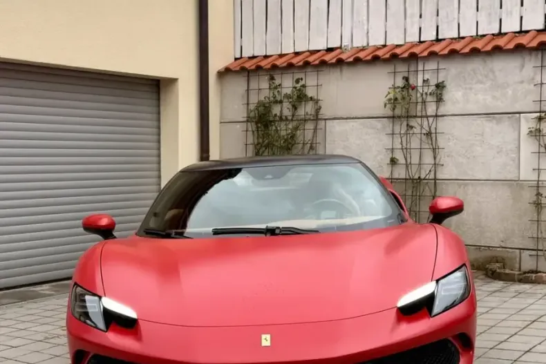 Ferrari 296 GTB din 2024 cu 4.899 km - oferta FER108239 - foto 4