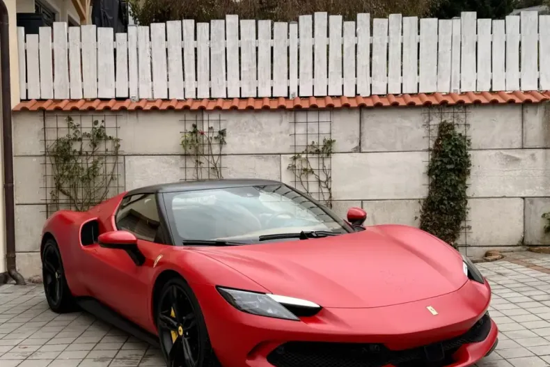 Ferrari 296 GTB din 2024 cu 4.899 km - oferta FER108239 - foto 6