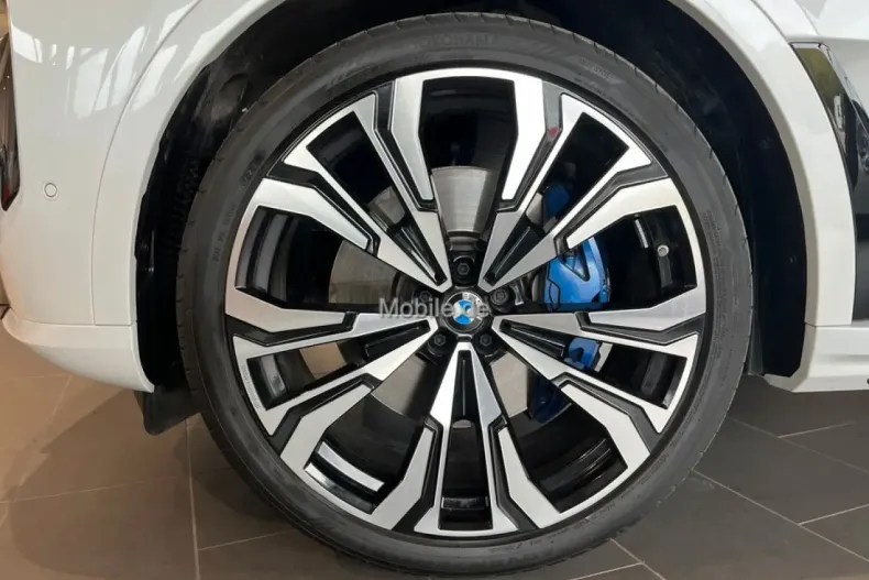 BMW X7 din 2024 cu 22.659 km - oferta BMW108246 - foto 9