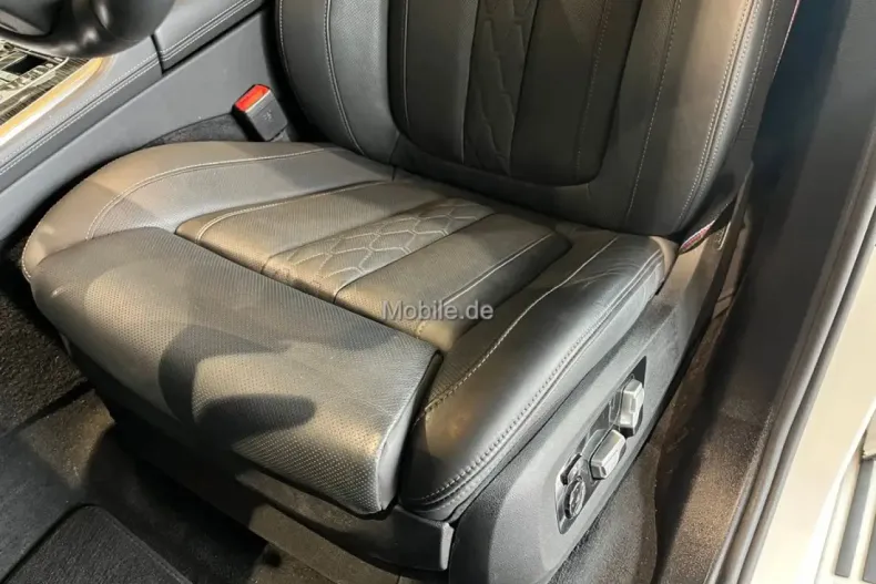 BMW X7 din 2024 cu 22.659 km - oferta BMW108246 - foto 10