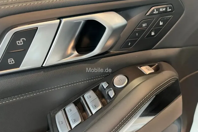 BMW X7 din 2024 cu 22.659 km - oferta BMW108246 - foto 22