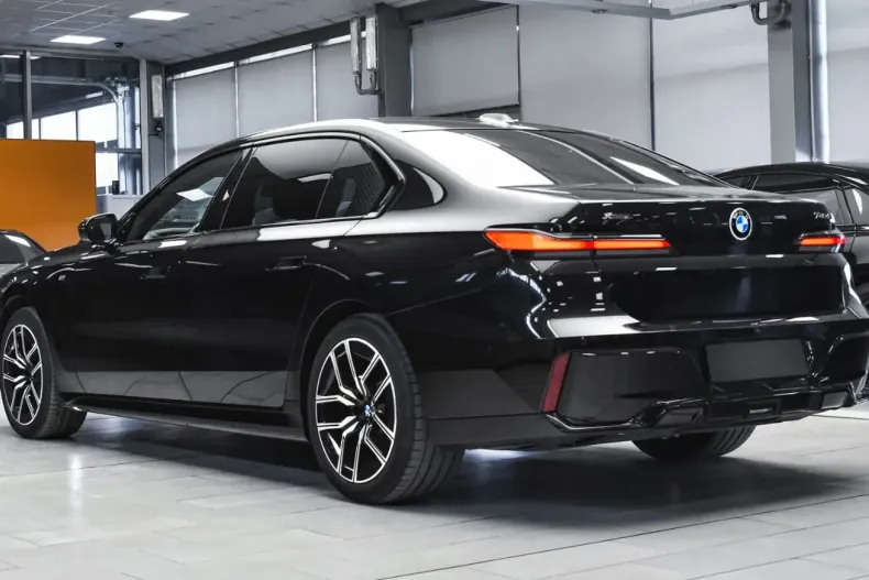 BMW 740 din 2024 cu 24.575 km - oferta BMW108255 - foto 6