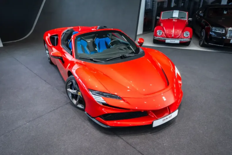 Ferrari SF90 din 2023 cu 3.094 km - oferta FER108257 - foto 4