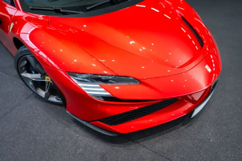 Ferrari SF90 din 2023 cu 3.094 km - oferta FER108257 - foto 5