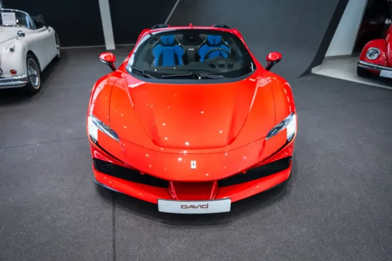 Ferrari SF90 din 2023 cu 3.094 km - oferta FER108257 - foto 6