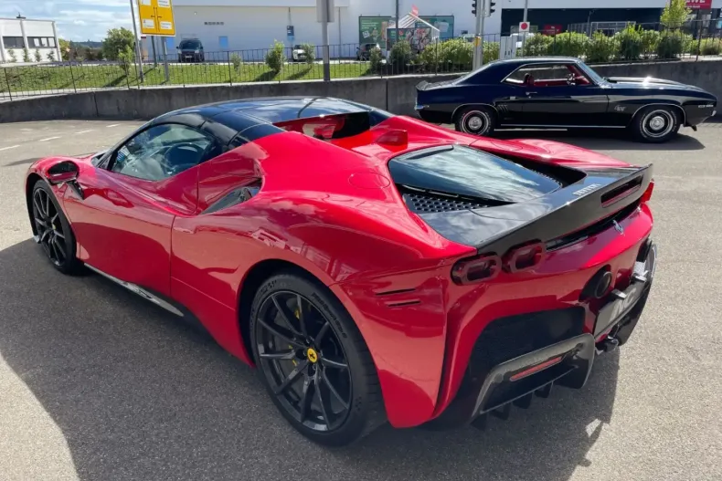 Ferrari SF90 din 2023 cu 2.998 km - oferta FER108258 - foto 6