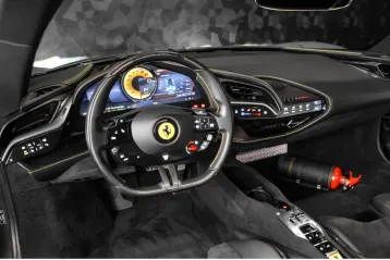 Ferrari SF90 din 2022 - oferta FER108260