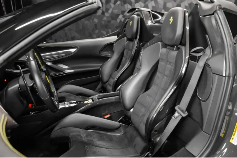 Ferrari SF90 din 2022 cu 7.690 km - oferta FER108260 - foto 9