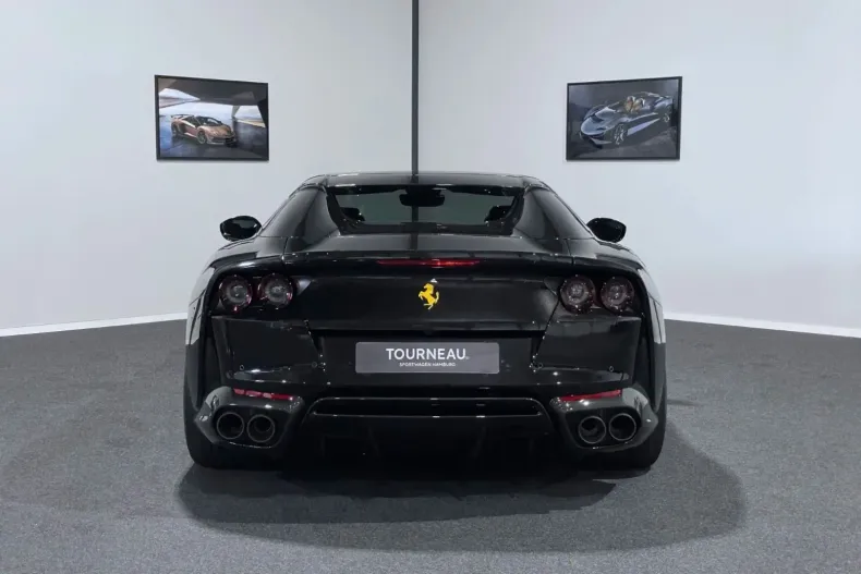 Ferrari 812 din 2022 cu 11.449 km - oferta FER108261 - foto 5