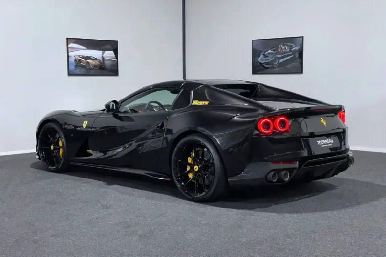Ferrari 812 din 2022 cu 11.449 km - oferta FER108261 - foto 6