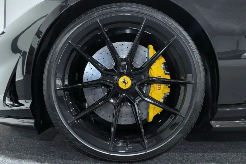 Ferrari 812 din 2022 cu 11.449 km - oferta FER108261 - foto 7