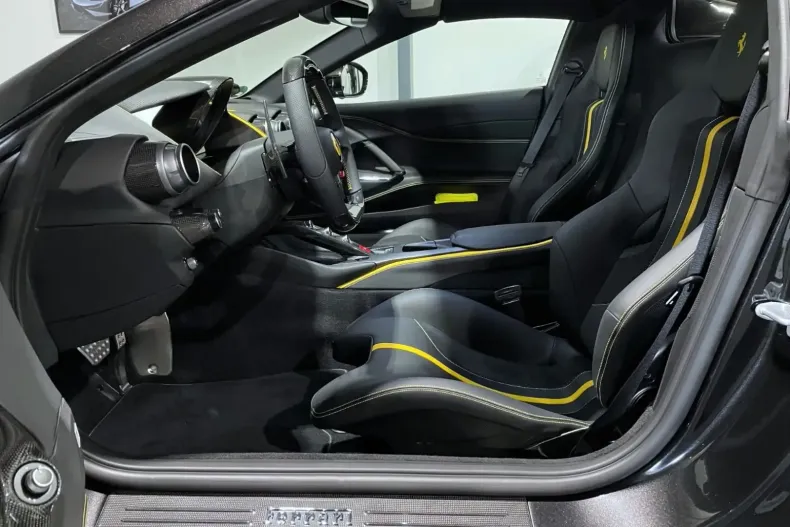 Ferrari 812 din 2022 cu 11.449 km - oferta FER108261 - foto 9