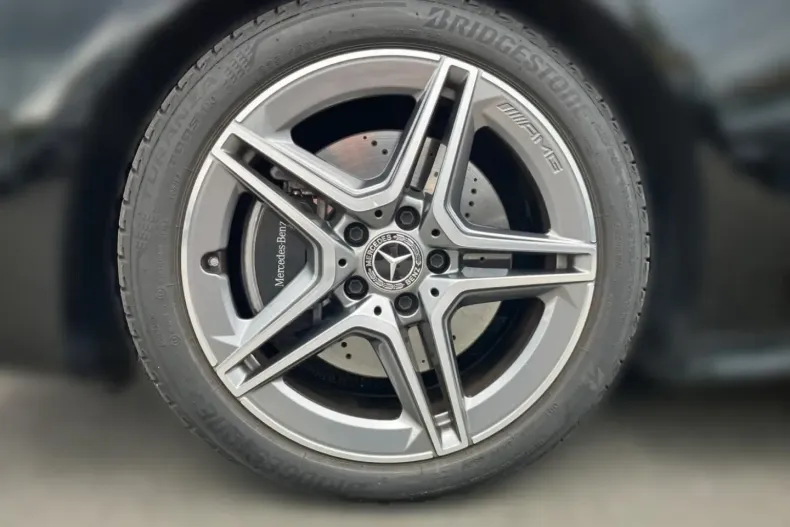 Mercedes-Benz CLA 200 din 2024 cu 7.378 km - oferta MER108283 - foto 4