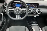 Mercedes-Benz CLA 200 din 2024 cu 7.378 km - oferta MER108283 - foto 9