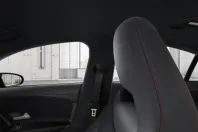 Mercedes-Benz CLA 200 din 2024 cu 7.378 km - oferta MER108283 - foto 16