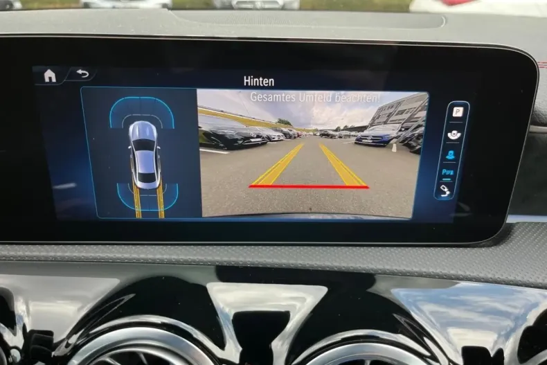 Mercedes-Benz CLA 200 din 2024 cu 7.378 km - oferta MER108283 - foto 25