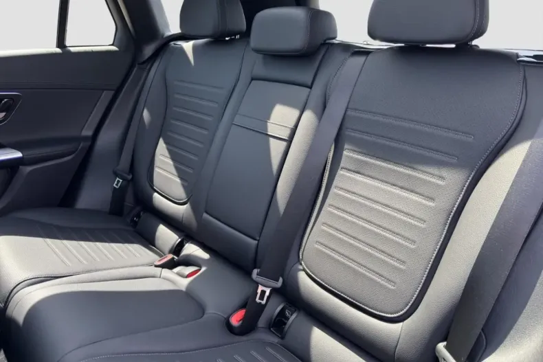 Mercedes-Benz GLC 200 din 2024 cu 22.967 km - oferta MER108287 - foto 17