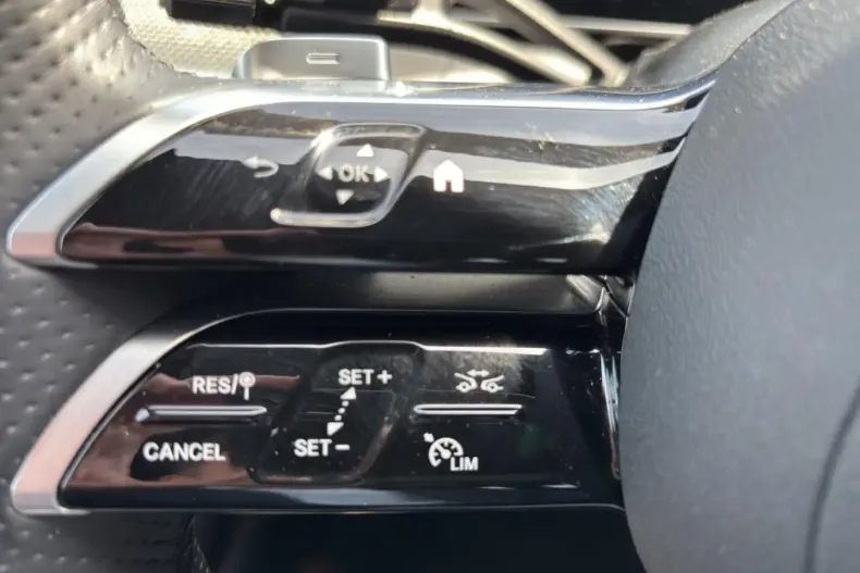 Mercedes-Benz GLC 200 din 2024 cu 22.967 km - oferta MER108287 - foto 26