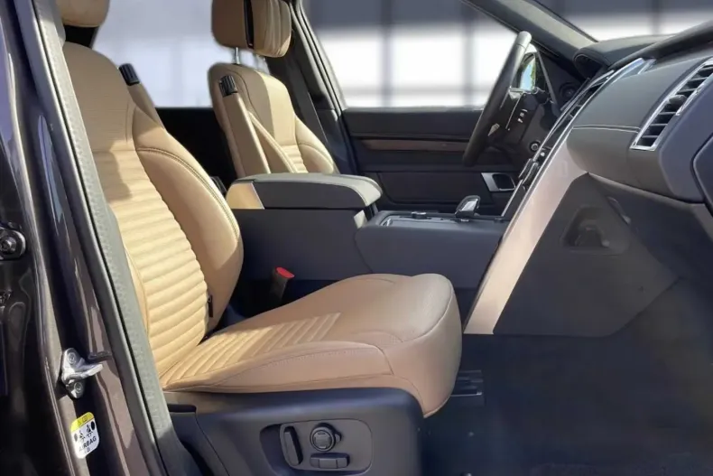 Land Rover Discovery din 2024 cu 15.500 km - oferta LAN108305 - foto 9