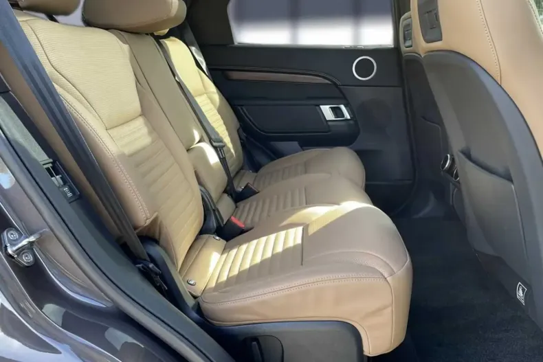 Land Rover Discovery din 2024 cu 15.500 km - oferta LAN108305 - foto 10