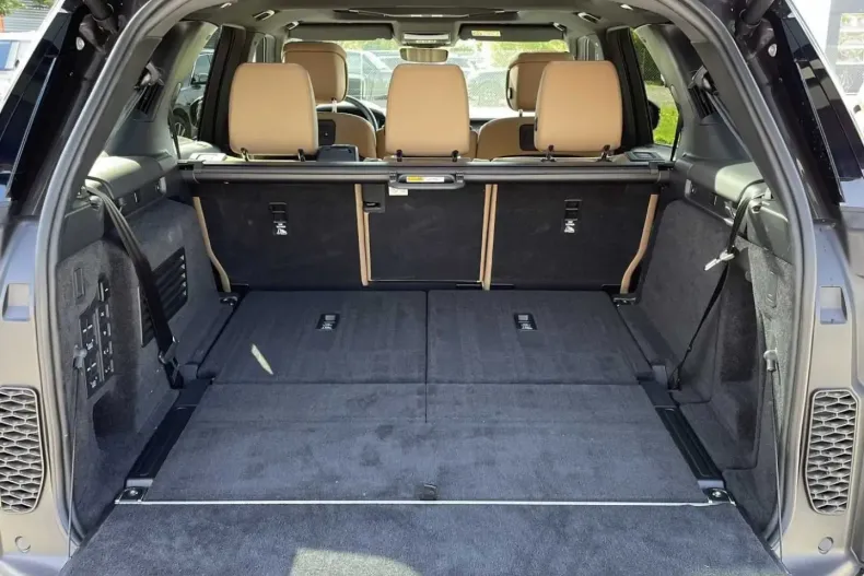 Land Rover Discovery din 2024 cu 15.500 km - oferta LAN108305 - foto 14