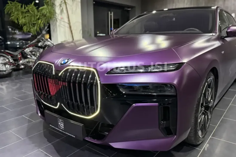 BMW i7 din 2024 cu 15.600 km - oferta BMW108310 - foto 8