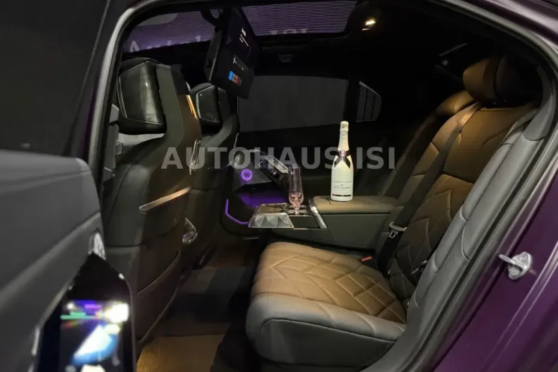 BMW i7 din 2024 cu 15.600 km - oferta BMW108310 - foto 25