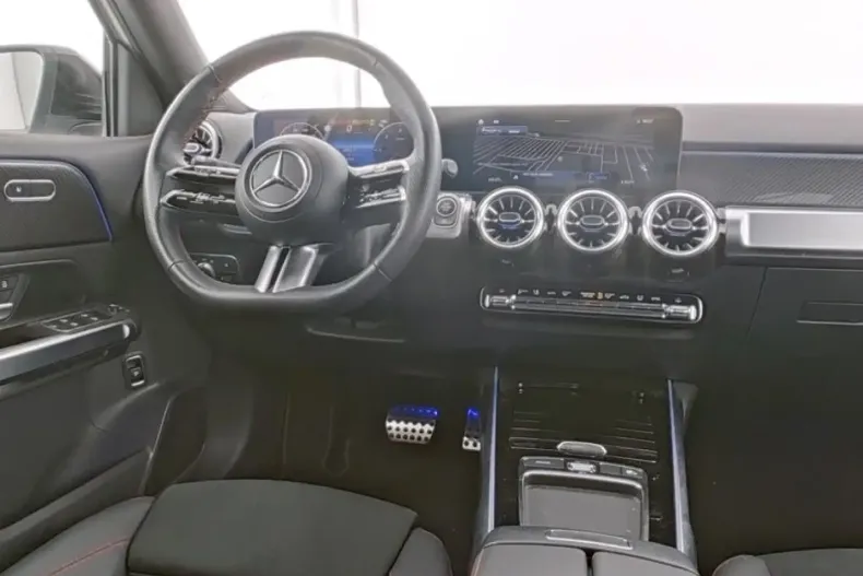 Mercedes-Benz GLB 200 din 2024 cu 34.969 km - oferta MER108317 - foto 5