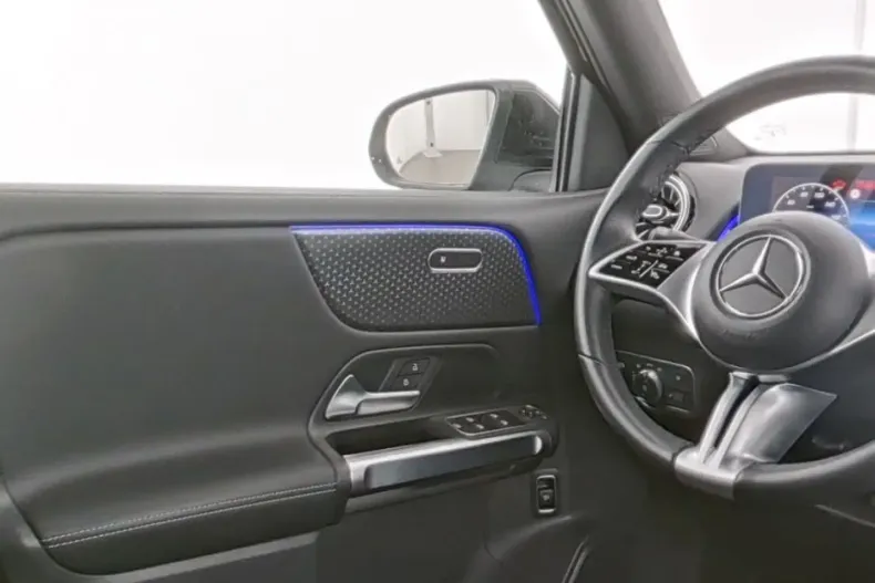 Mercedes-Benz GLB 200 din 2024 cu 19.398 km - oferta MER108321 - foto 8