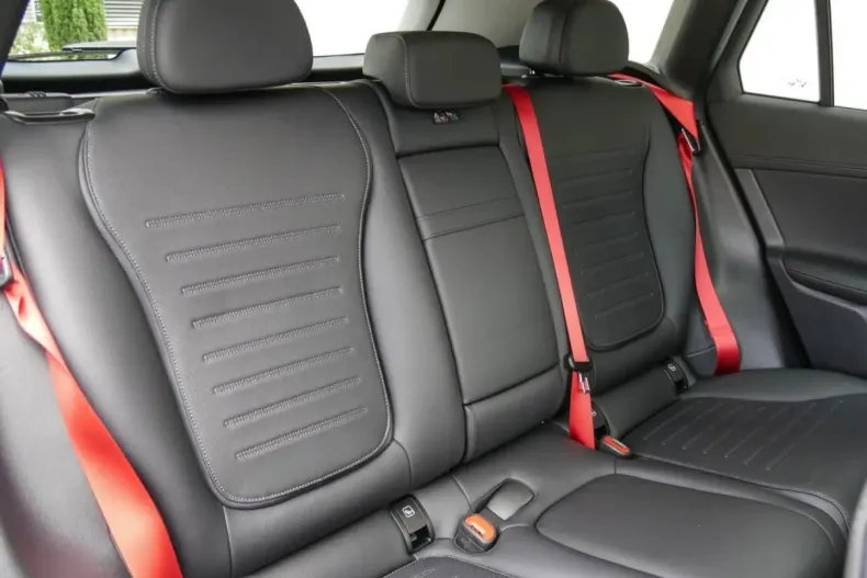 Mercedes-Benz GLC 300 din 2024 cu 9.900 km - oferta MER108327 - foto 5