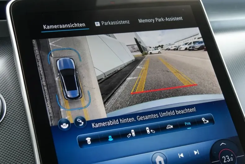 Mercedes-Benz GLC 300 din 2024 cu 9.900 km - oferta MER108327 - foto 10