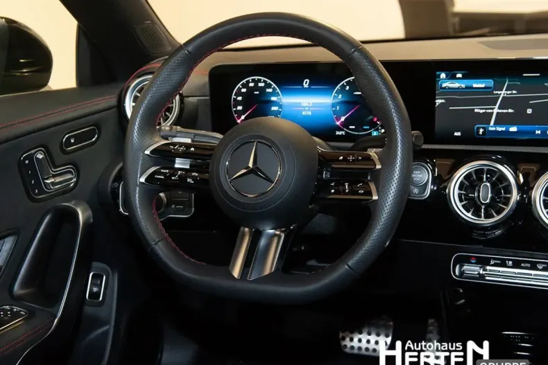 Mercedes-Benz CLA 250 din 2024 cu 6.762 km - oferta MER108329 - foto 7