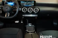 Mercedes-Benz CLA 250 din 2024 cu 6.762 km - oferta MER108329 - foto 10