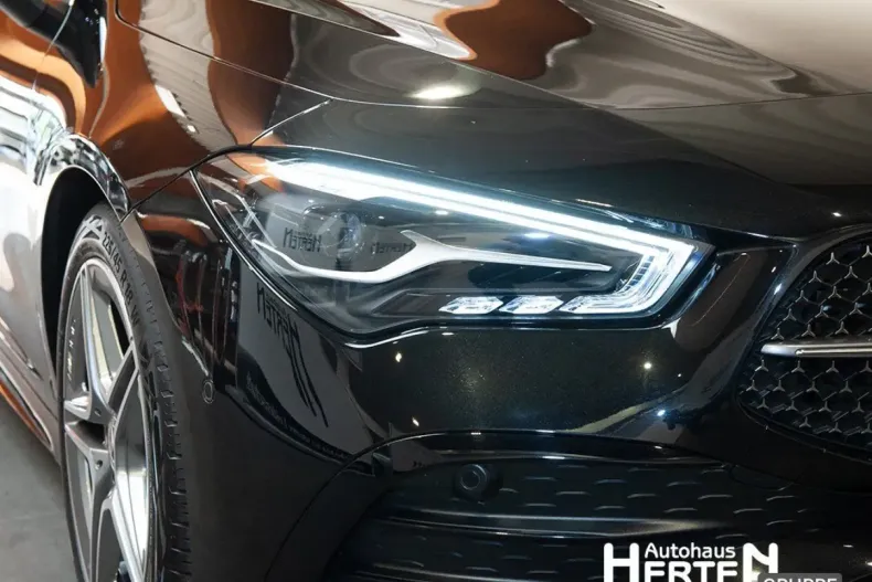 Mercedes-Benz CLA 250 din 2024 cu 6.762 km - oferta MER108329 - foto 13