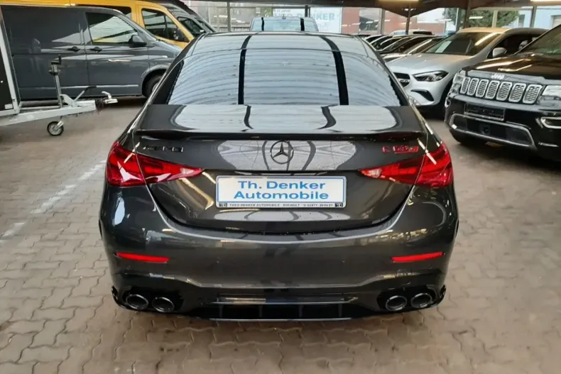 Mercedes-Benz C 63 AMG din 2024 cu 19.800 km - oferta MER108333 - foto 4