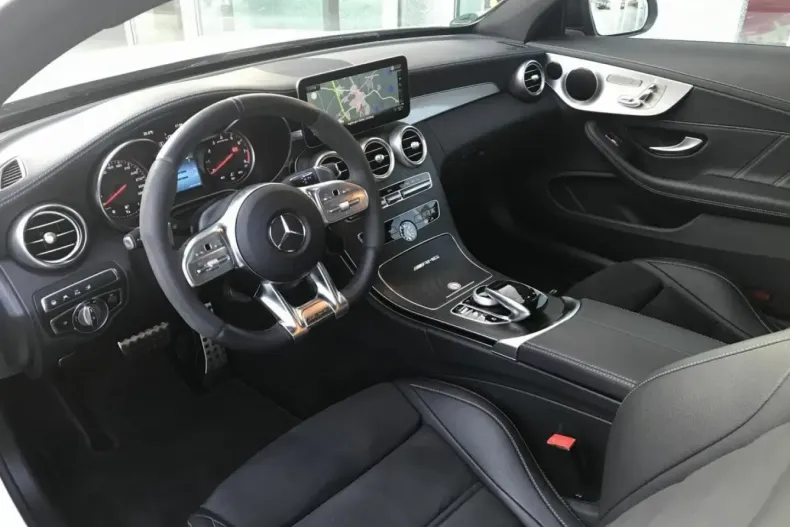 Mercedes-Benz C 63 AMG din 2020 cu 54.250 km - oferta MER108337 - foto 7