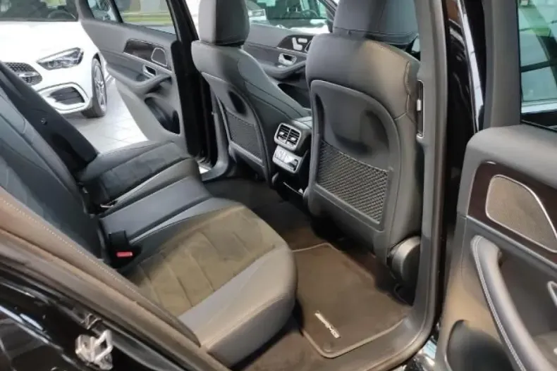 Mercedes-Benz GLE 300 din 2023 cu 49.516 km - oferta MER108338 - foto 10