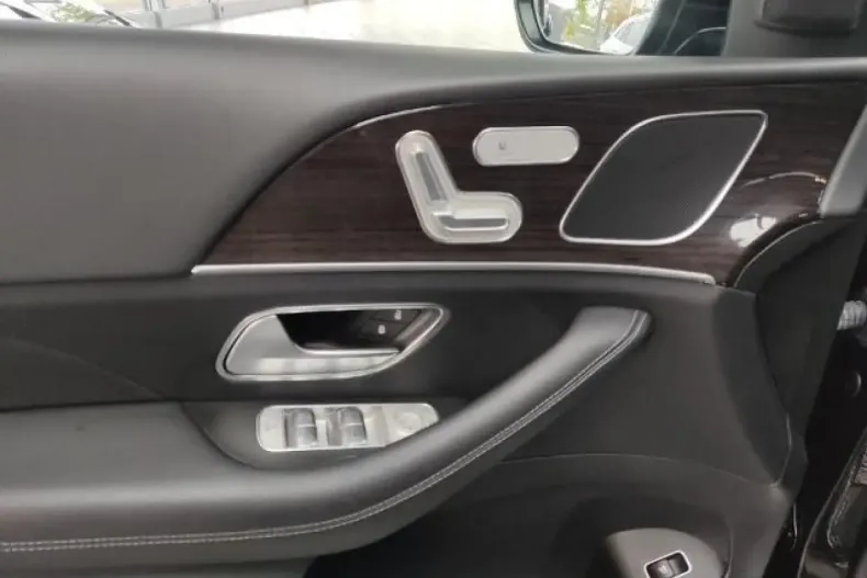 Mercedes-Benz GLE 300 din 2023 cu 49.516 km - oferta MER108338 - foto 12