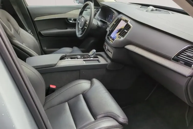 Volvo XC90 din 2024 cu 26.500 km - oferta VOL108348 - foto 25