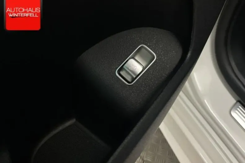 Mercedes-Benz GLE 300 din 2020 cu 98.401 km - oferta MER108352 - foto 32