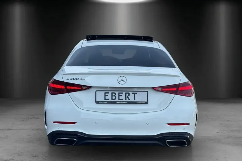 Mercedes-Benz C 300 din 2023 cu 13.819 km - oferta MER108356 - foto 4