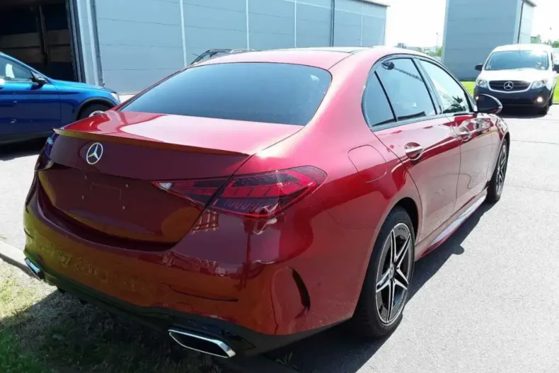 Mercedes-Benz C 300 din 2023 cu 6.606 km - oferta MER108357 - foto 4