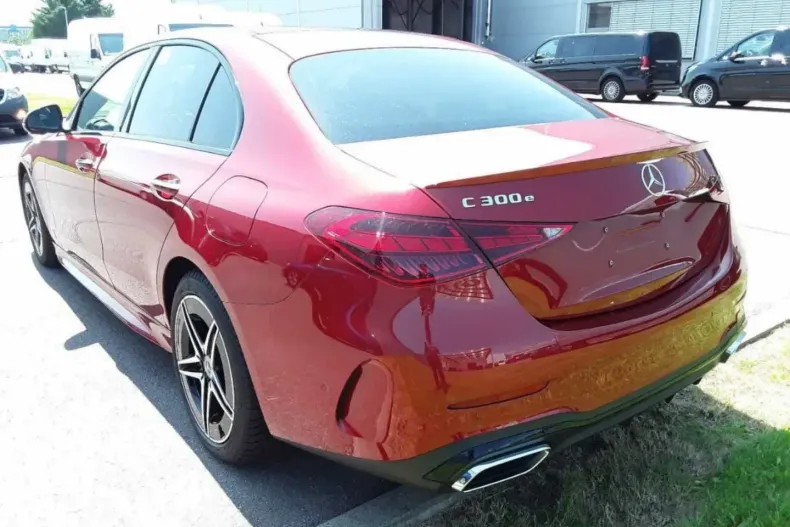 Mercedes-Benz C 300 din 2023 cu 6.606 km - oferta MER108358 - foto 4