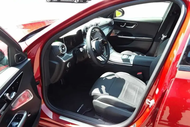 Mercedes-Benz C 300 din 2023 cu 6.606 km - oferta MER108358 - foto 6