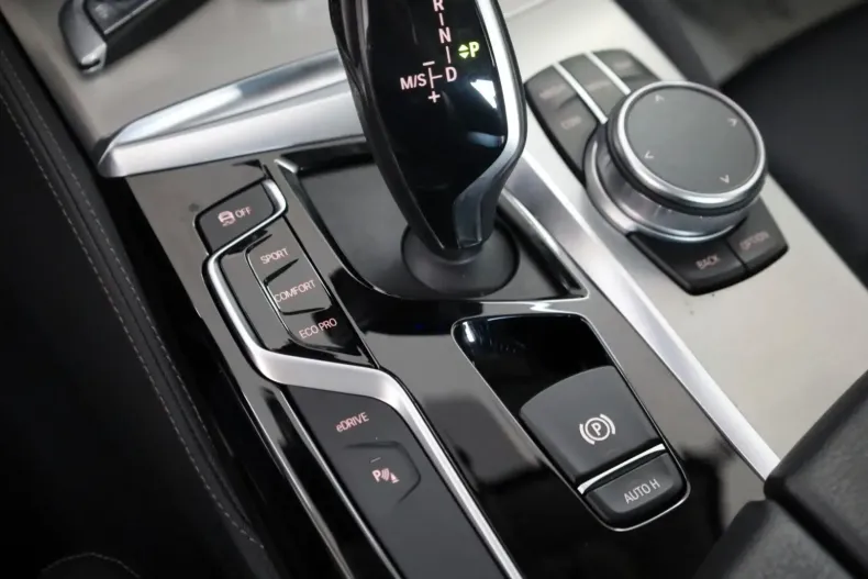 BMW 530 din 2020 cu 43.340 km - oferta BMW108380 - foto 11