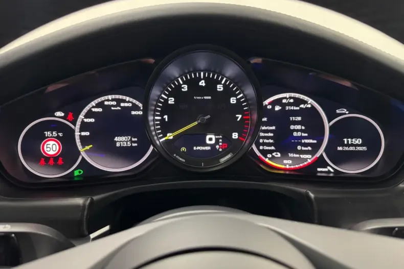 Porsche Panamera din 2023 cu 48.900 km - oferta POR108391 - foto 12