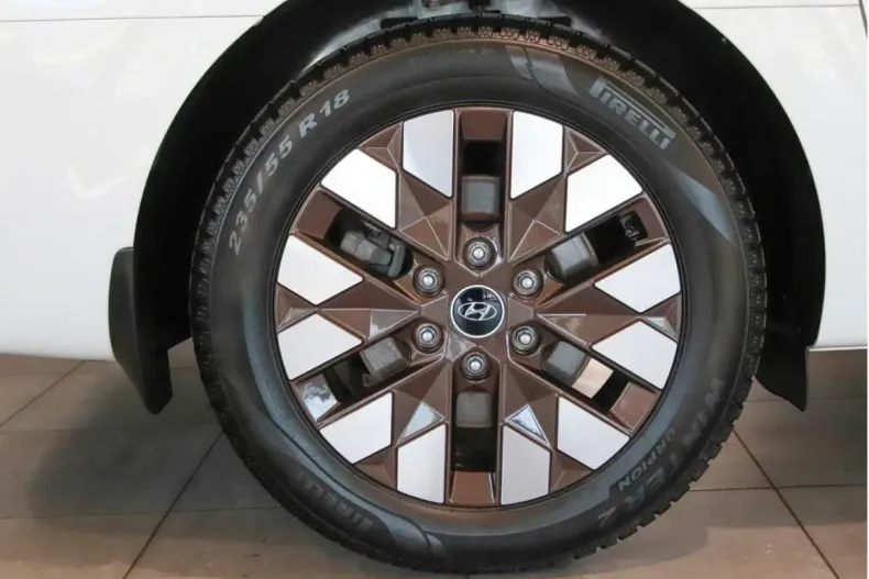 Hyundai STARIA din 2023 cu 29.979 km - oferta HYU108392 - foto 8