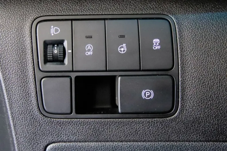 Hyundai STARIA din 2023 cu 29.979 km - oferta HYU108392 - foto 21