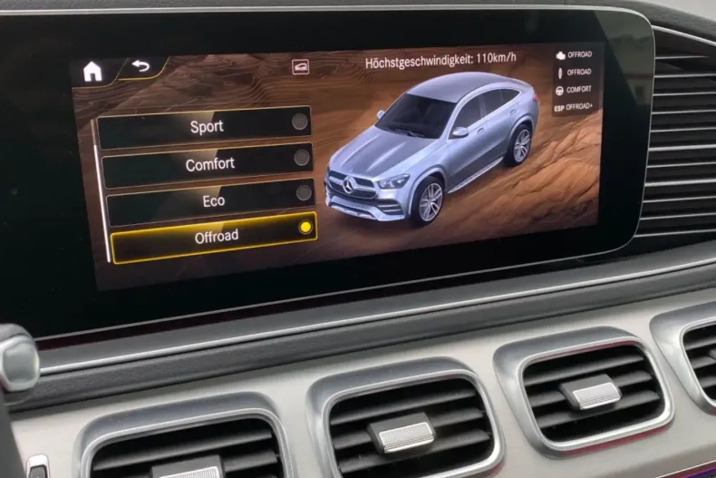 Mercedes-Benz GLE 400 din 2020 cu 50.713 km - oferta MER108396 - foto 29